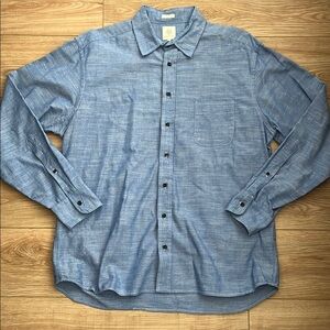 Taylor Stitch Blue Casual Button Down Shirt